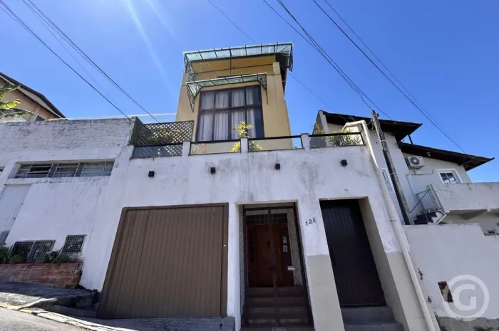 Conforto e praticidade: descubra sua nova casa no Centro de Florianópolis