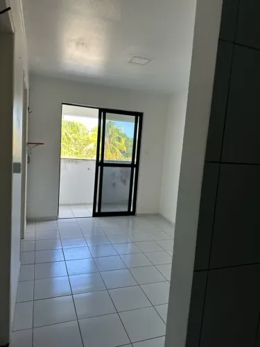 Alugo apartamento na principal de Paratibe