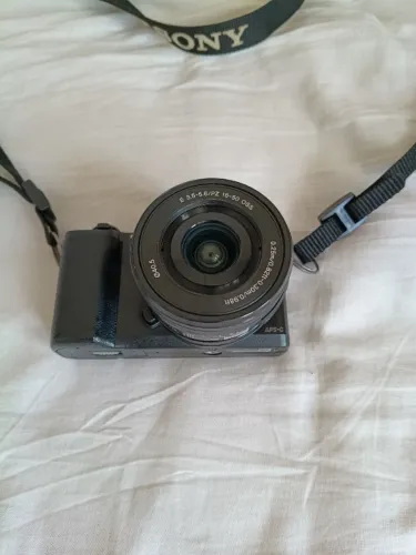 Sony a5100 (ILCE-5100)