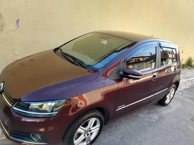 Volkswagen Fox Highline 1.6 Flex 16V 5P 2015