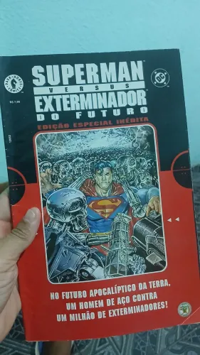Superman vs Exterminador do Futuro
