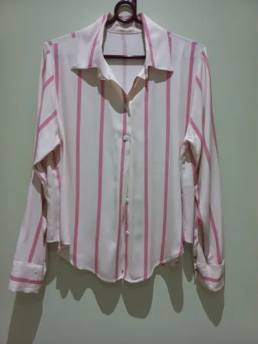 Camisa feminina - 100% viscose - Tam. M (Veste 44) - NOVA