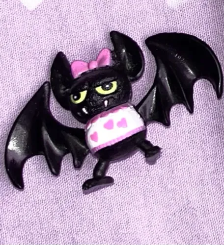 pet draculaura básica