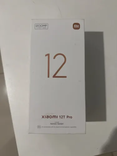Xiaomi 12 T pro 256 gigas e 8 de RAM carregamento super rápido 120w