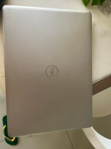 Dell Inspiron 3481 - Intel Core i3 | 4 GB RAM | HD 1 TB | Windows 10
