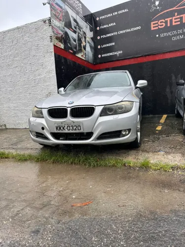 BMW 320I A 2010