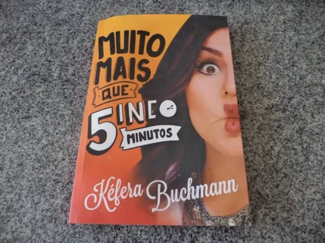 Livro Muito Mais Que 5 Minutos - Kéfera Buchamnn