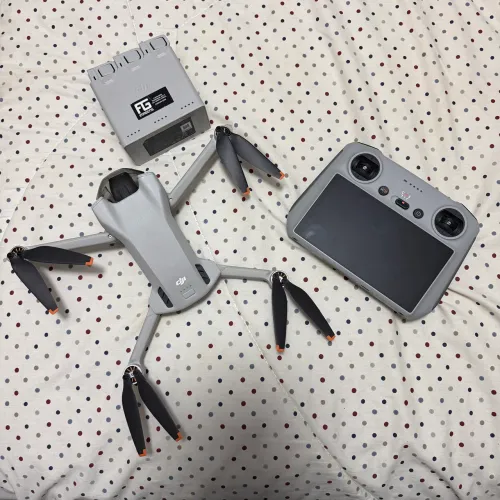 DJI MINI 3 + Combo FLY MORE + CONTROLE RC