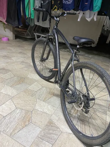 vendo bicicleta aro 29 em perfeito estado, sem freio da frente.