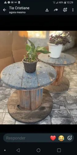 Mesa de madeira rústica