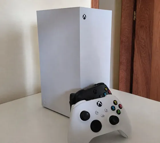 Xbox Series X + 1 mês de GamePass Ultimate