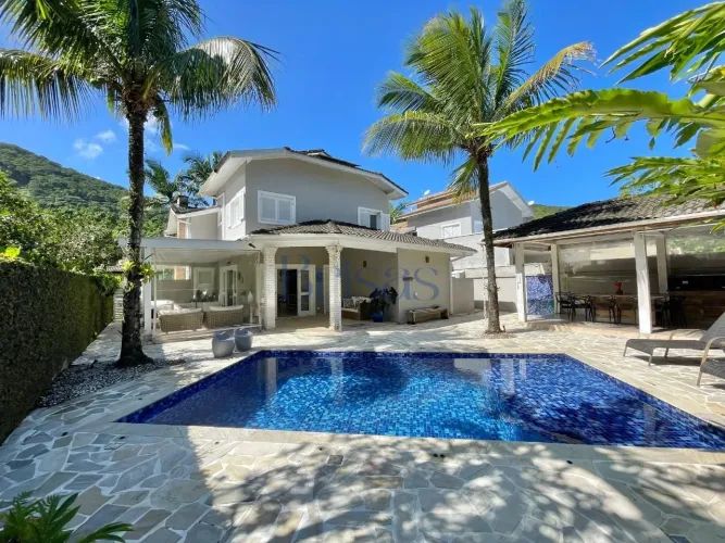 CASA RESIDENCIAL em São Sebastião - São Paulo, Baleia