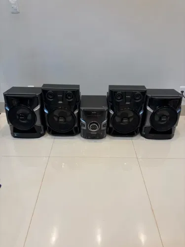 MINI SYSTEM SONY COM 4 CAIXAS ACÚSTICAS - EXCELENTE ESTADO