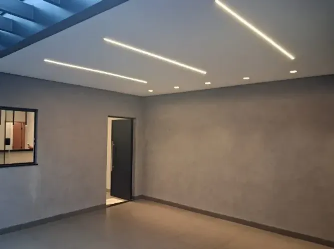 Construção nova - casa 3 quartos no Jd. Celina - direto proprietário!