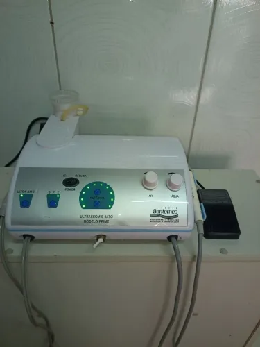 Ultrassom e jato de bicarbonato Piezoelétrico