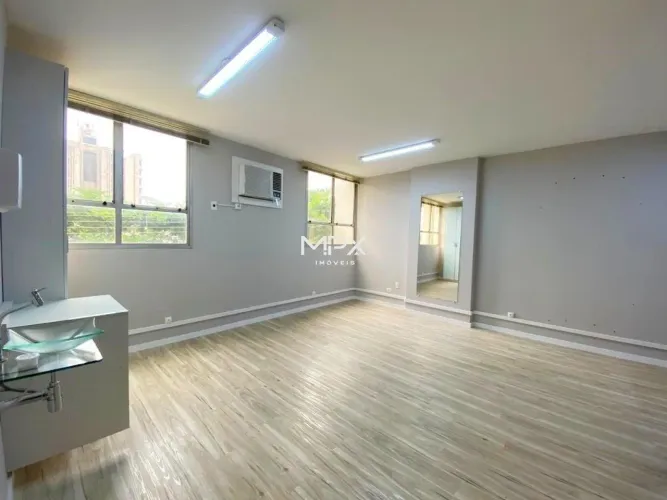 Sala para alugar no bairro Alto em Piracicaba.