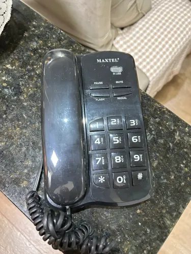Aparelho de telefone fixo seminovo 