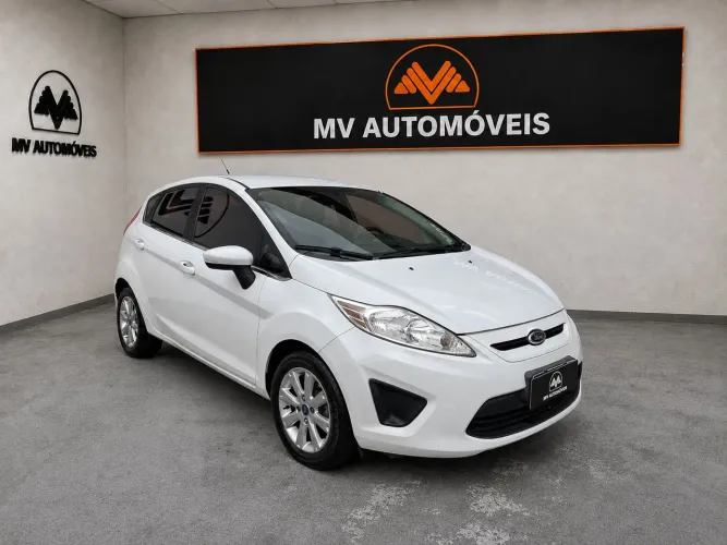 Ford Fiesta SE 1.6 16V Flex 5P 2013