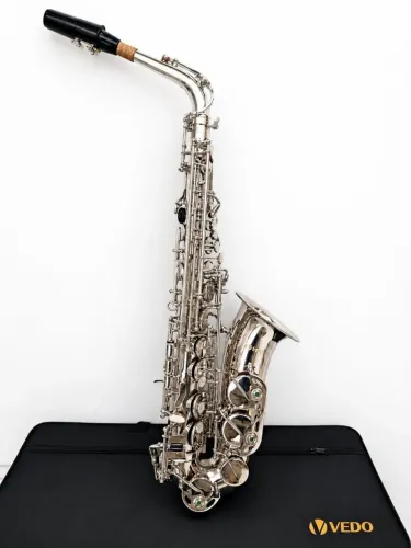 Saxofone Alto Vedo Niquelado Novo Garantia de 6 meses