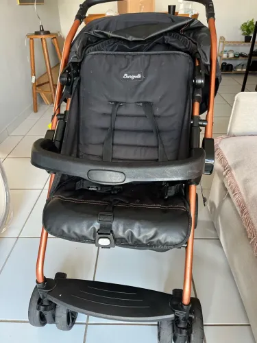 Carrinho de bebê burigoto 