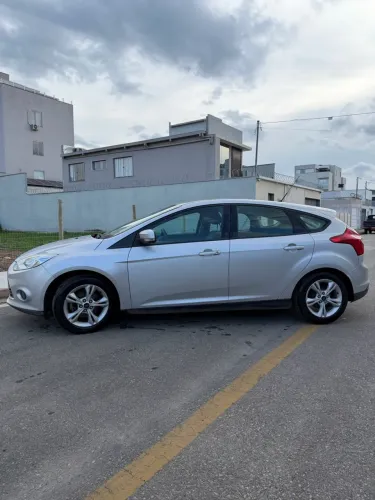 Ford Focus 1.6 S/se/se Plus Flex 8v/16v 5P 2015