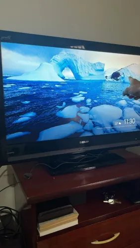 Vende-se TV Semp 32" (Tem mancha na tela.)