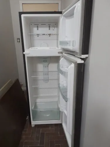 Vendo geladeira Cônsul