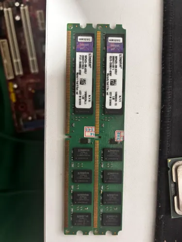 Memória RAM DDR2 4GB (2x2gb)
