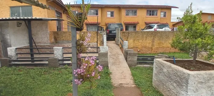 Ap com 2 dorm em Cotia KM 39 a 300mts do retorno e entrada para Caucaia