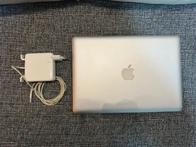 MacBook Pro 13" i5 2.5GHz | 8GB RAM | SSD 120GB | Bateria 3h | Carregador