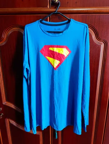 Camisa manga longa superman run