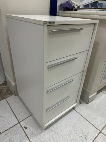 Gaveteiro móvel