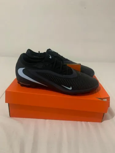Chuteira Nike Phanton 6 Pro low Society