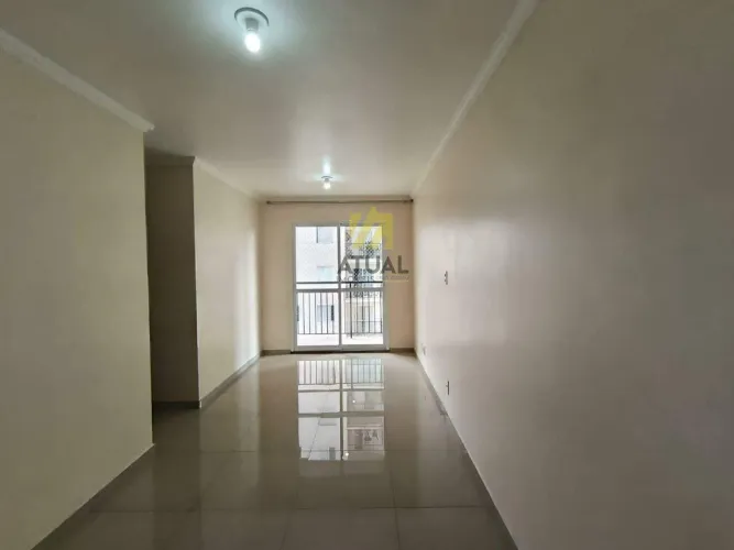 Locação no Centro de Diadema | 3 Dormitórios com Suíte, Varanda e Garagem