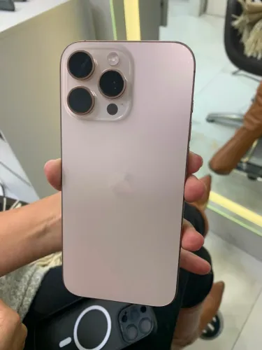 Vendo iPhone 16 pro Max 256 gigas