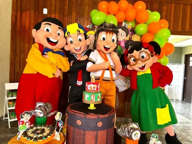 Turma do Chaves cover personagens vivos Festa Infantil