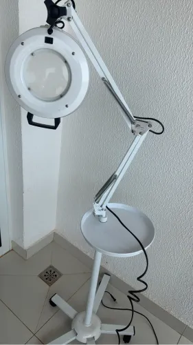 Lupa para estética