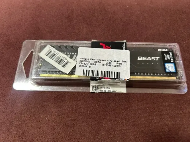 Memoria Ram DDR4 8GB Kingstom Fury Beast 3200 MHz, Lacrado (ACEITO TROCAS)