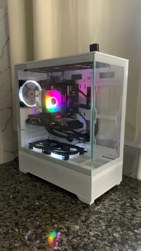 PC GAMER | RX 6600 8GB | 32GB RAM 3200mhz | 1 TB SSD NVME Xeon E-5 2650 V4 X99