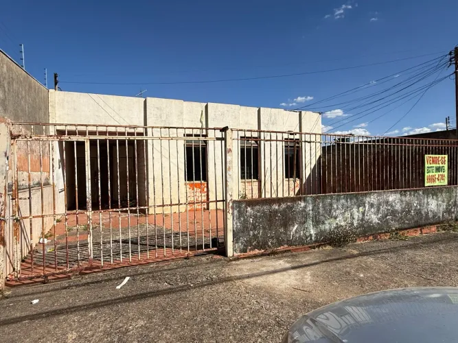 Vendo casa Taguatinga norte QNF 23