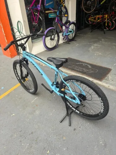 bicicleta raio aro 26 cor azul