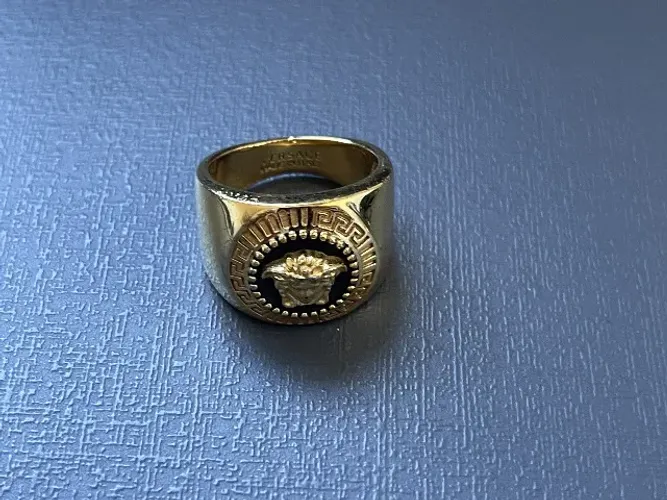 Anel Versace Medusa Head Ring