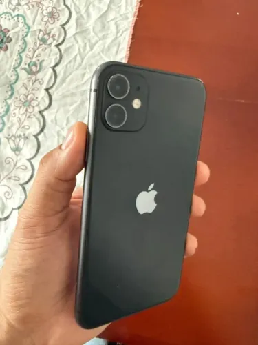 iPHONE 11 64GB