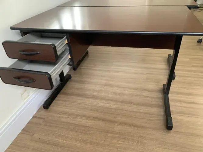 Mesa de escritório escrivaninha