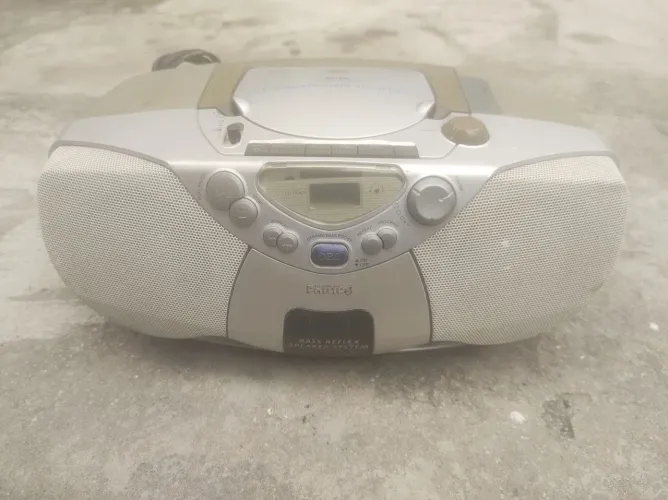 " RÁDIO PHILIPS AZ 1008 "