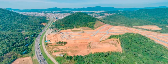 Terreno 60.000 m² Frente BR-101 | Região de Bal Camboriú | Logística