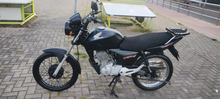 Titan 150 toda em dia 