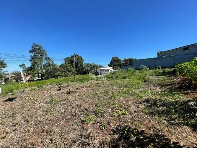 Terreno de esquina à venda com 502 m² em ótima localização, bairro Montanha em Lajeado