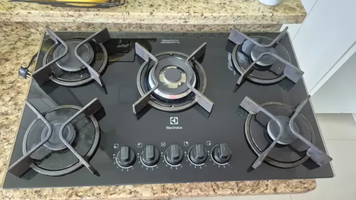 Cooktop 5 bocas Electrolux - KE5GC