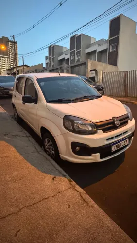 Fiat Uno Attractive 1.0 EVO Fire Flex 8V 5P 2021
